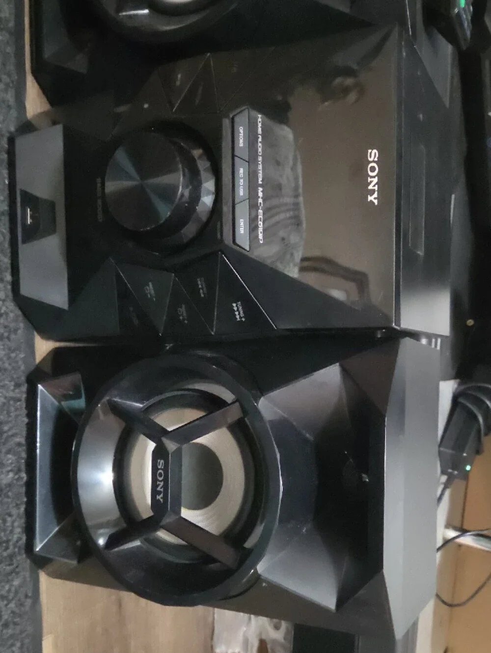 Sony MHC-EC619iP 120W Stereo System CD Player FM USB w/ Speakers & Remote Tested